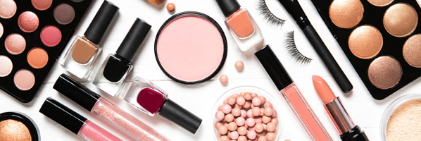 Make-up vlekken verwijderen? | Vlekkenhulp | 123schoon.nl