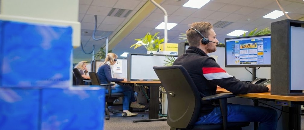 Medewerkers van de 123schoon klantenservice aan het werk